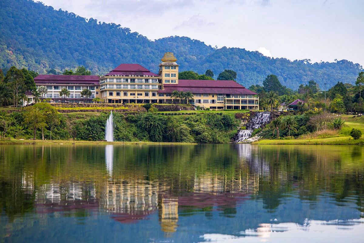 Rate & Book A Tee Time