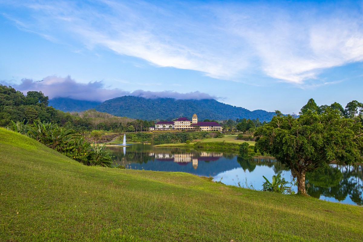 Rate & Book A Tee Time